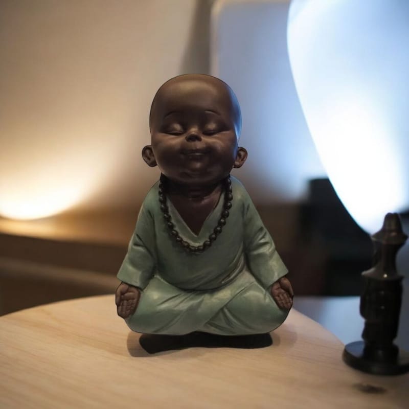 Buda Bebe Negro Meditando Tunica Verde 14cm