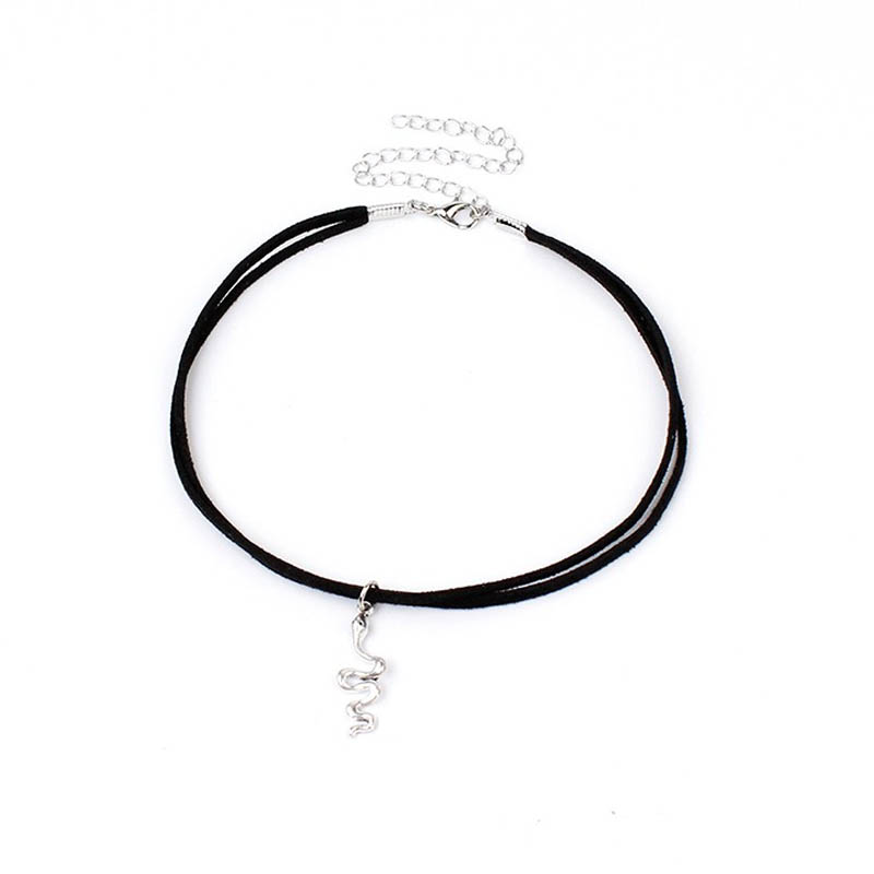 Collar Choker con Serpiente Negro