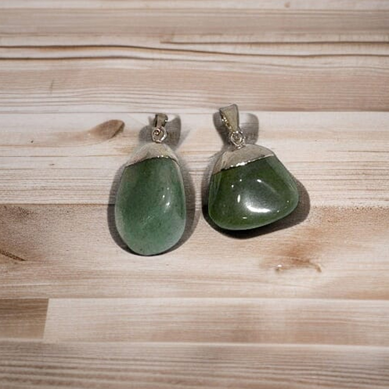 Dije Gema Cuarzo Verde Rolado Electroplate