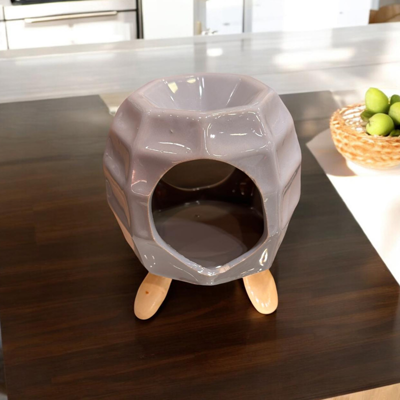 Hornito Ceramica Gris Patas Simil Madera 11cm