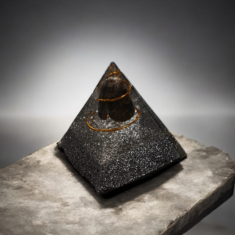 Orgonite Piramide 5cm Varios Modelos