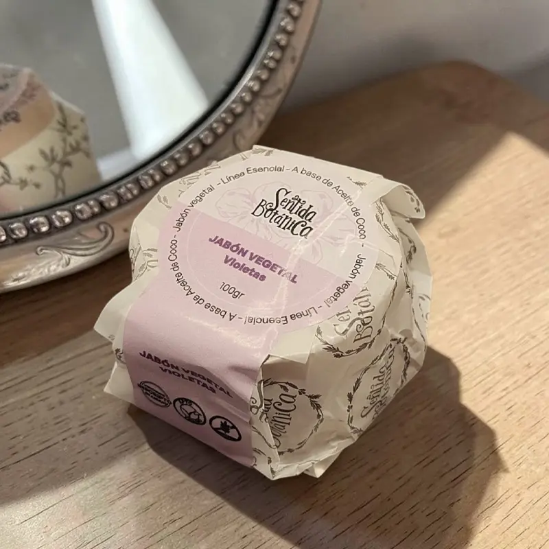 Jabon Vegetal Oleo Violetas Linea Esencial Sentida Botanica 100gr