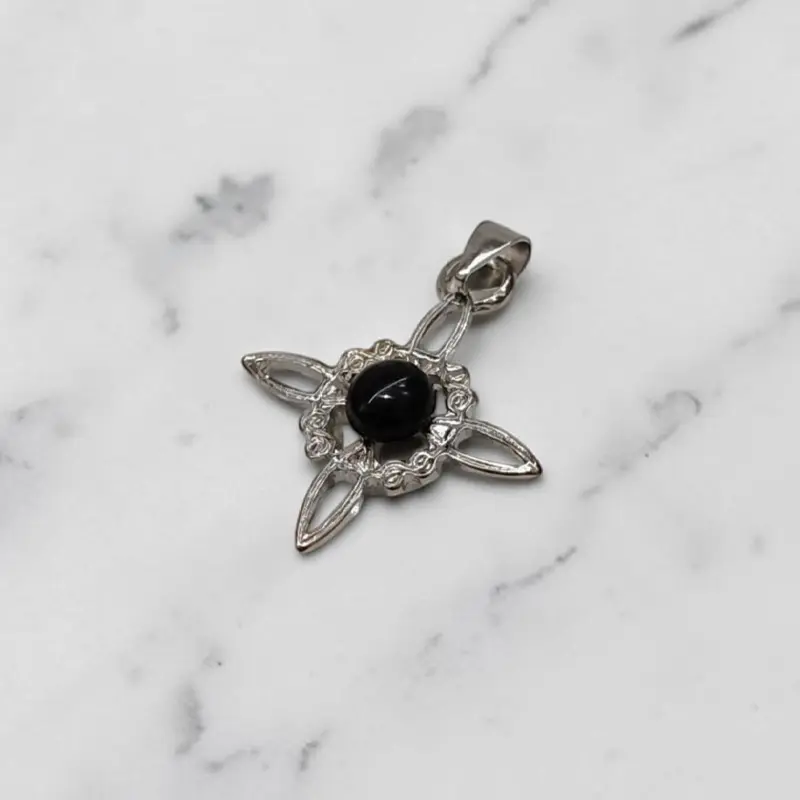 Dije Nudo de Brujas Mediano con Obsidiana Negra Rolada