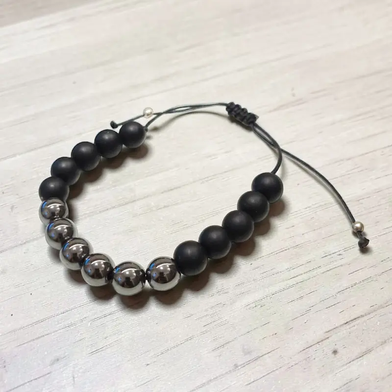 Pulsera Gema Hematite y Negro Mate Hilo