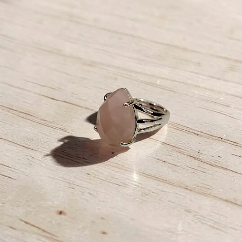 Anillo Gema Cuarzo Rosa Facetado