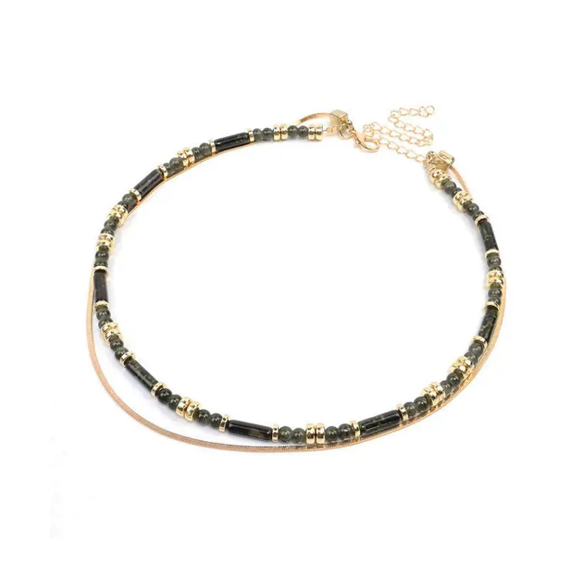 Collar Doble Dorado y Combinado con Cuentas Negras