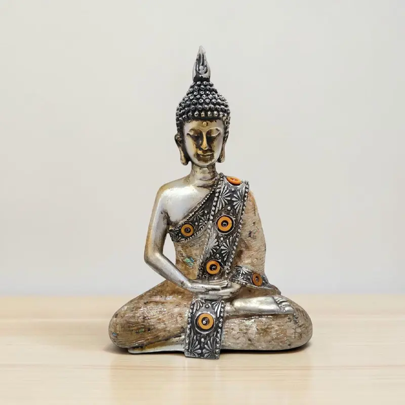 Buda Plateado Meditando Manto Dorado 20cm