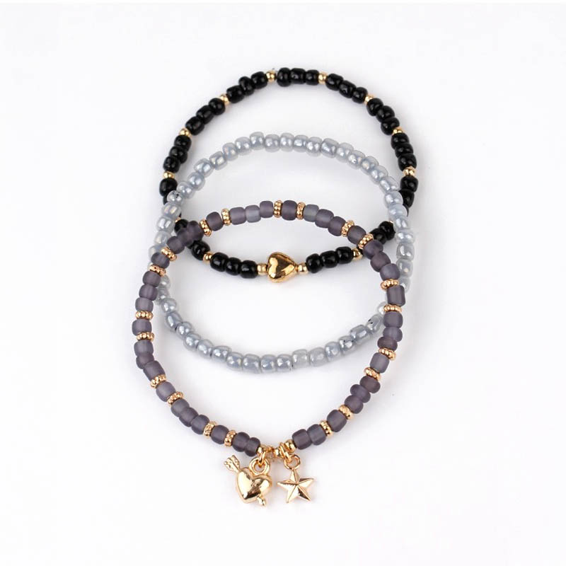 Set Tres Pulseras Tres Tonos con Dijes Corazon y Estrella
