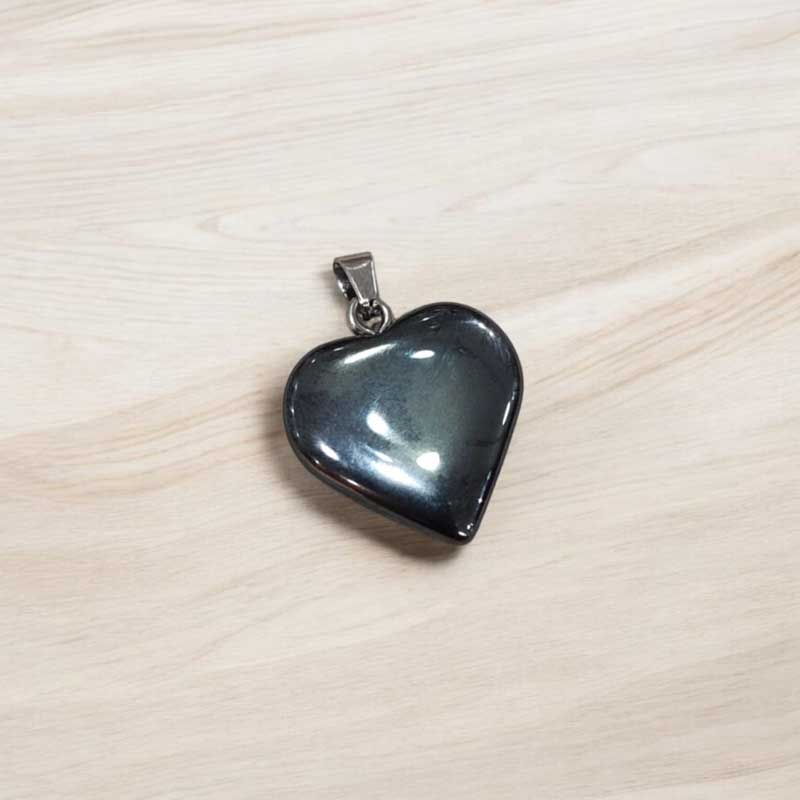 Dije Gema Hematite Corazon