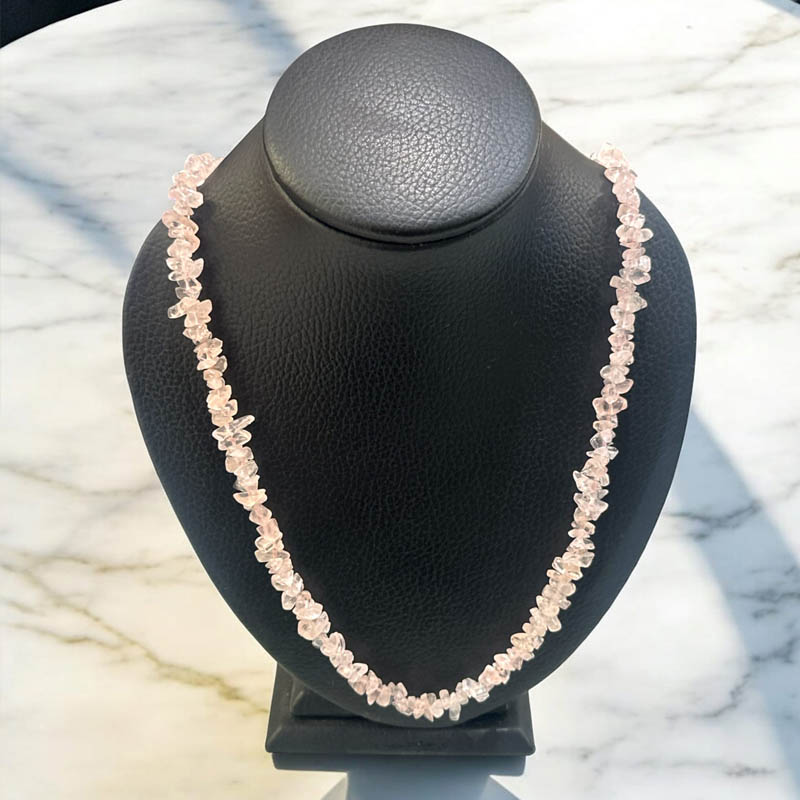 Collar Gema Escalas de Cuarzo Rosa 84cm