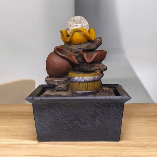 Fuente de Agua con Luz LED Chica N°12