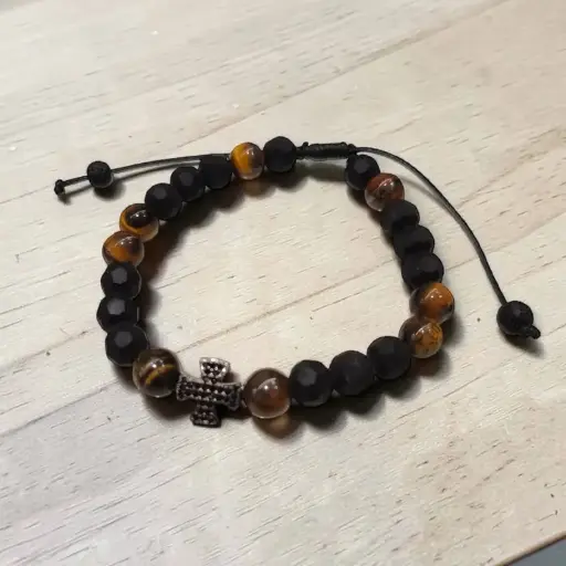 Pulsera Gema Hilo Onix Mate y Ojo de Tigre con Dije