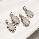 Dije Gema Piedra de la Luna Alpaca con Baño de Plata Grande