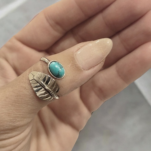 Anillo Gema Turquesa con Hoja Alpaca